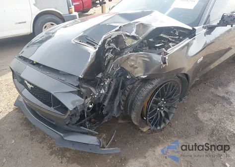 2019 Ford Mustang Gt Premium z USA, uszkodzony, nr VIN 1FA6P8CF0K5185327